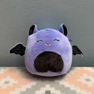 Smiling Purple Bat Squishmallow 4 Inch